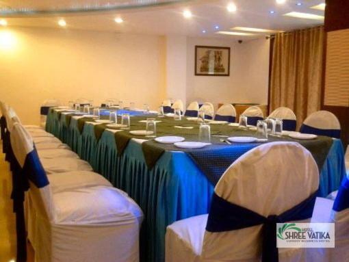 Hotel Shree Vatika Bhopal Exterior photo